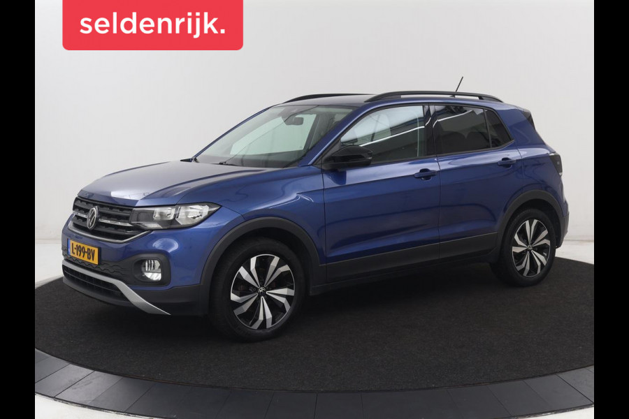 Volkswagen T-Cross 1.0 TSI Life | Trekhaak | Carplay | Virtual Cockpit | Side Assist | Navigatie | Sportstoelen | Adaptive cruise | Getint glas | Regen-/lichtsensor