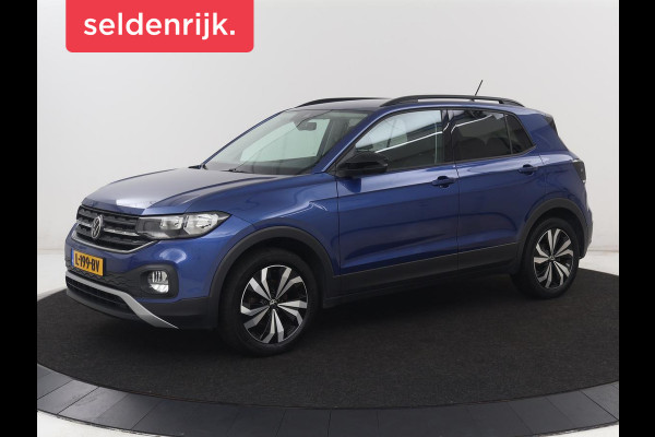 Volkswagen T-Cross 1.0 TSI Life | Trekhaak | Carplay | Virtual Cockpit | Side Assist | Navigatie | Sportstoelen | Adaptive cruise | Getint glas | Regen-/lichtsensor