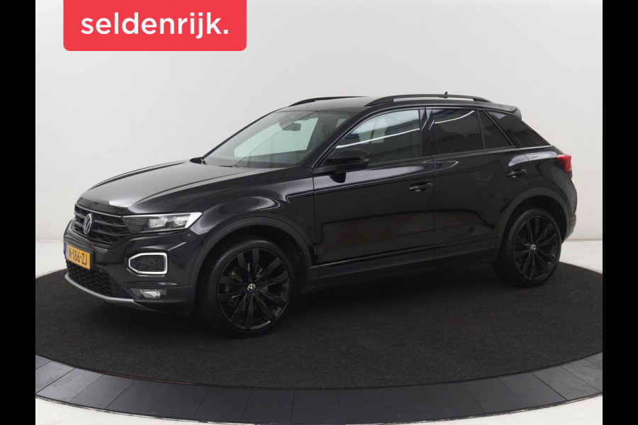 Volkswagen T-Roc 1.5 TSI Sport | Carplay | Virtual Cockpit | Full LED | Navigatie | Climate control | Parkeerhulp | 19'' lichtmetalen velgen | Bluetooth | Getint glas | Sportstuur