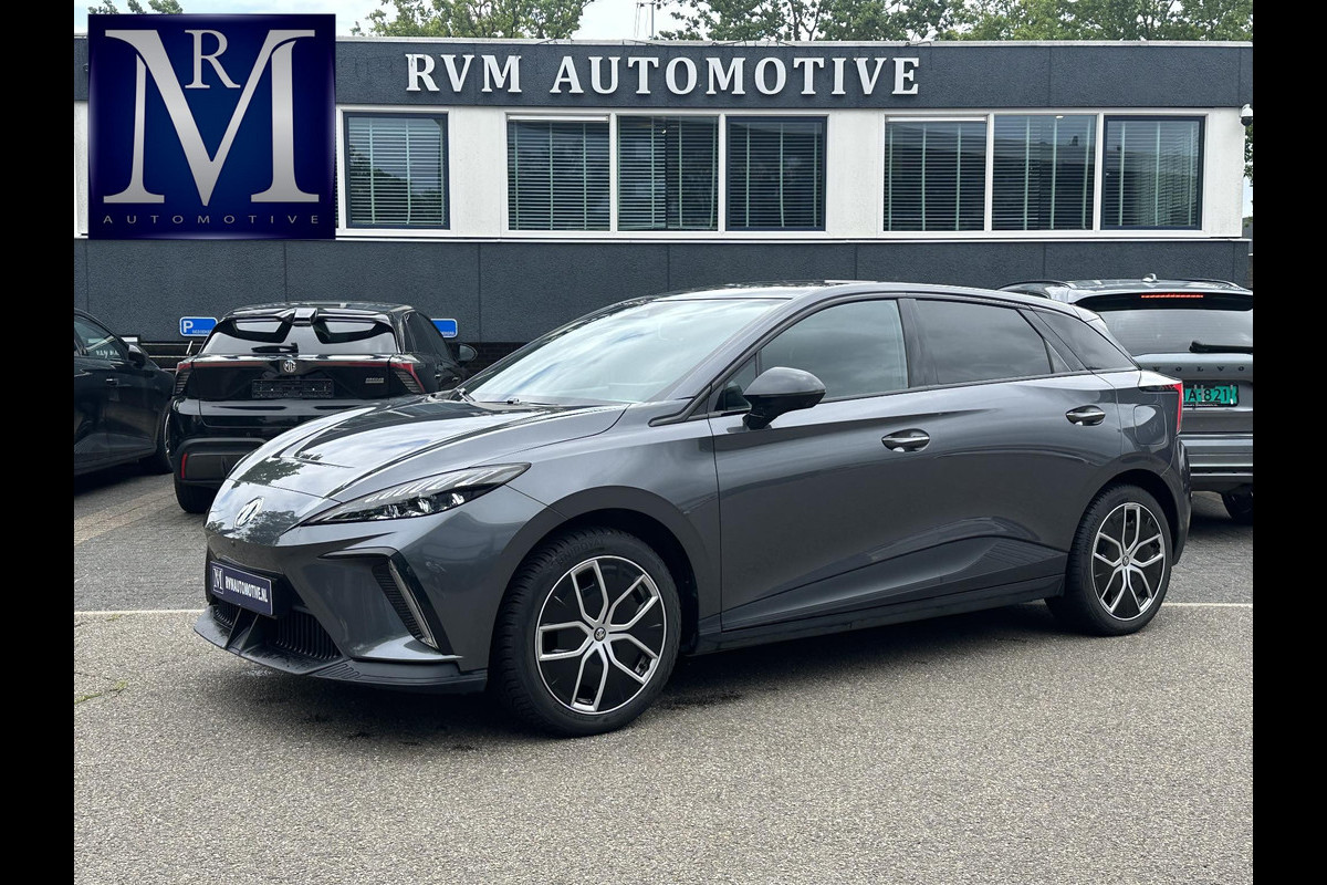 MG Mg4 electric Luxury 64 kWh SOH 97%  |360 CAMERA| 7 JAAR MG GARANTIE T/M 02-2031| ELEK. STOEL| DODE HOEK SENSOR| STOEL + STUURVERWARMING| ADAPTIVE CRUISE CONTROL