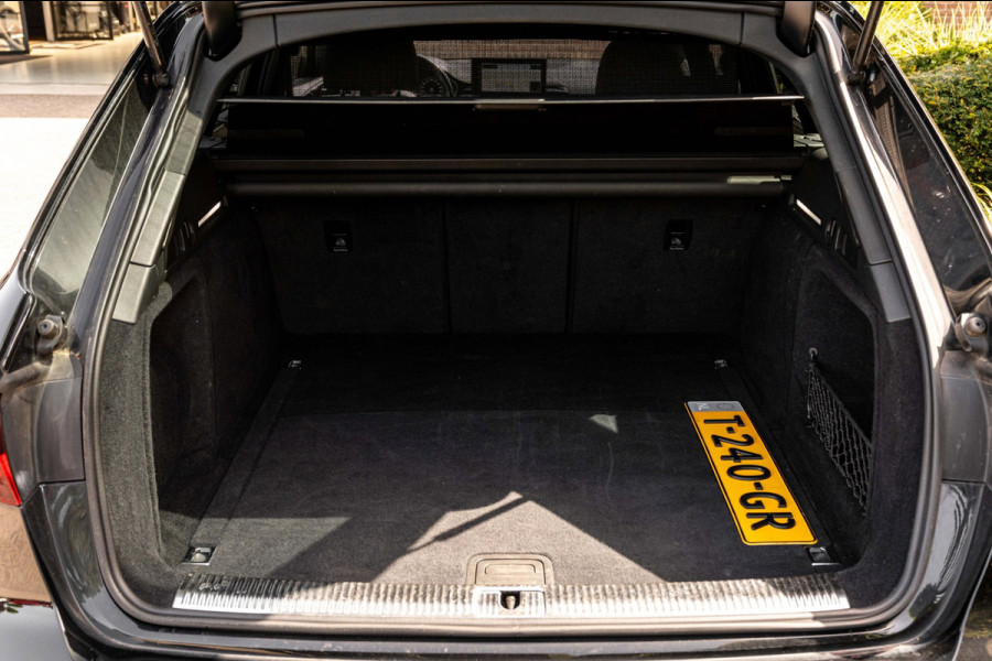 Audi A4 Avant 40 TFSI Launch Edition Sport 190 PK Aut. LED Leder Virtual Stoelverwarming 19''