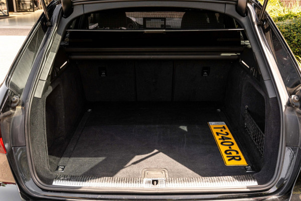 Audi A4 Avant 40 TFSI Launch Edition Sport 190 PK Aut. LED Leder Virtual Stoelverwarming 19''