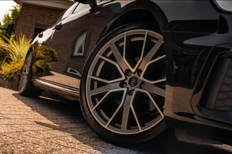 Audi A4 Avant 40 TFSI Launch Edition Sport 190 PK Aut. LED Leder Virtual Stoelverwarming 19''