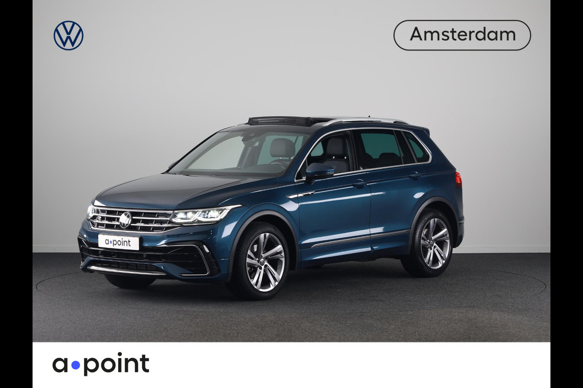 Volkswagen Tiguan 1.5 TSI R-Line Business+ 150PK DSG | Panorama dak | Parkeercamera | Keyless entry | Matrix LED koplampen |