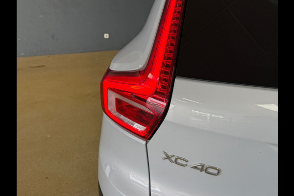 Volvo XC40 1.5 T3 Momentum | Leder | Elektr. Trekhaak | BLISS