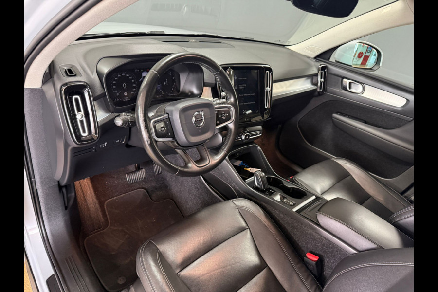 Volvo XC40 1.5 T3 Momentum | Leder | Elektr. Trekhaak | BLISS