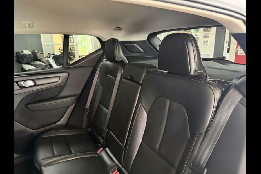 Volvo XC40 1.5 T3 Momentum | Leder | Elektr. Trekhaak | BLISS
