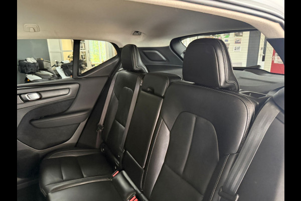 Volvo XC40 1.5 T3 Momentum | Leder | Elektr. Trekhaak | BLISS