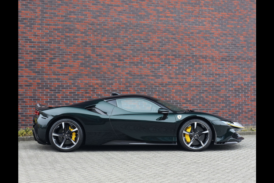Ferrari SF90 Stradale 4.0 V8 | Atelier - Verde Zeltweg - Extended Fiorano