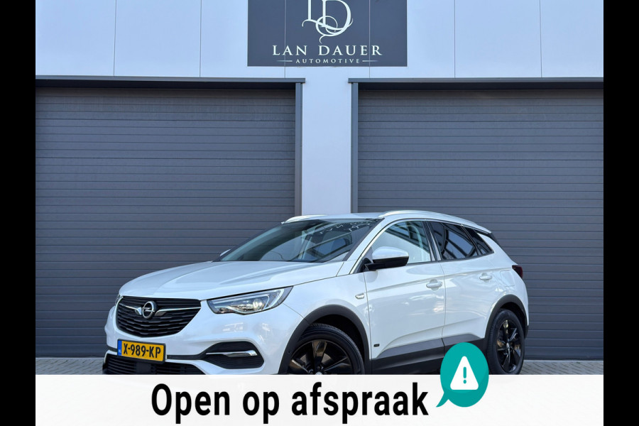 Opel Grandland X 1.6 Turbo Hybrid Elegance /Camera / Carplay