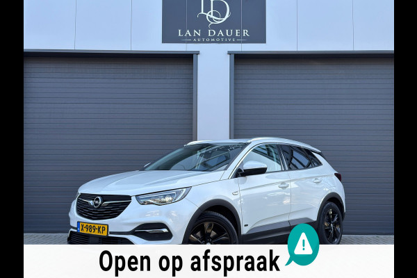 Opel Grandland X 1.6 Turbo Hybrid Elegance /Camera / Carplay