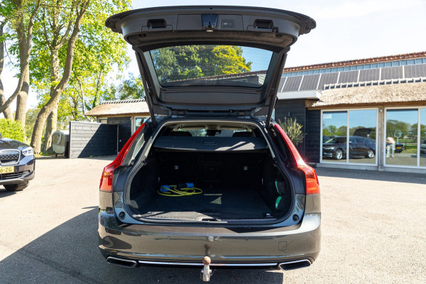 Volvo V90 2.0 T8 AWD Inscription I 91% I Btw I Luxe Leder I Trekhaak I Pine Grey