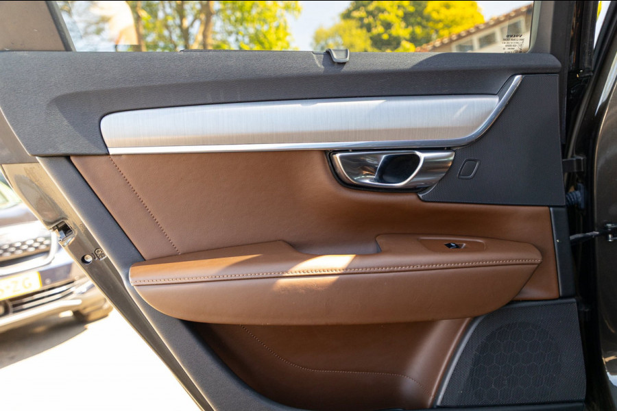Volvo V90 2.0 T8 AWD Inscription I 91% I Btw I Luxe Leder I Trekhaak I Pine Grey