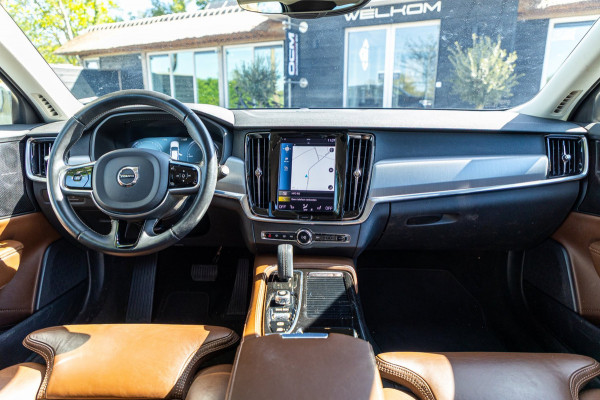 Volvo V90 2.0 T8 AWD Inscription I 91% I Btw I Luxe Leder I Trekhaak I Pine Grey