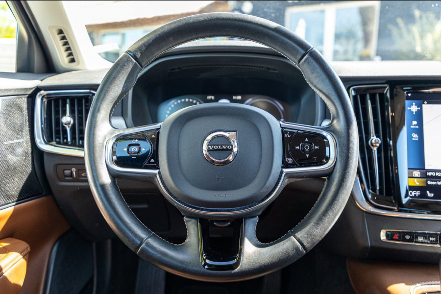 Volvo V90 2.0 T8 AWD Inscription I 91% I Btw I Luxe Leder I Trekhaak I Pine Grey