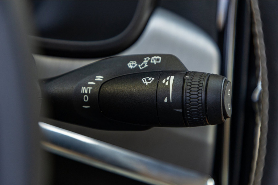 Volvo V90 2.0 T8 AWD Inscription I 91% I Btw I Luxe Leder I Trekhaak I Pine Grey