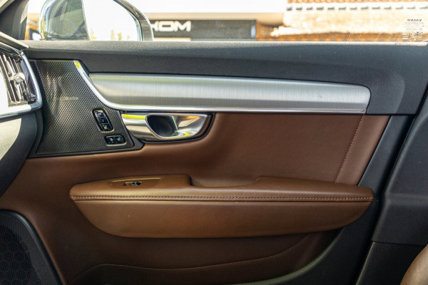 Volvo V90 2.0 T8 AWD Inscription I 91% I Btw I Luxe Leder I Trekhaak I Pine Grey