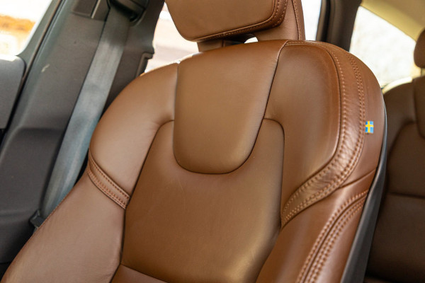 Volvo V90 2.0 T8 AWD Inscription I 91% I Btw I Luxe Leder I Trekhaak I Pine Grey