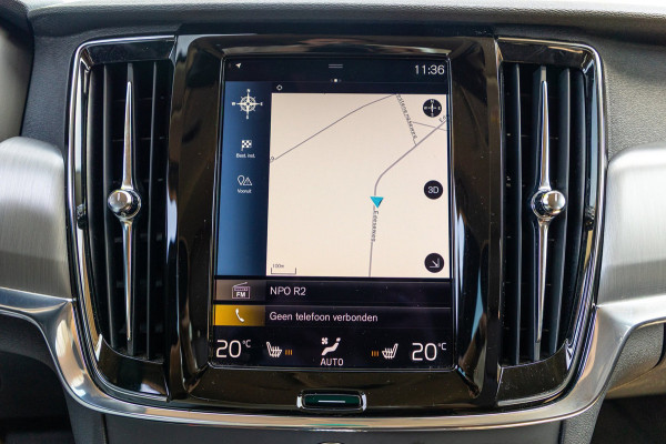Volvo V90 2.0 T8 AWD Inscription I 91% I Btw I Luxe Leder I Trekhaak I Pine Grey