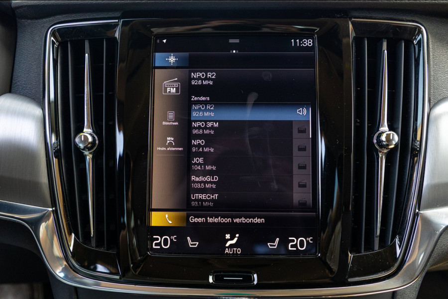 Volvo V90 2.0 T8 AWD Inscription I 91% I Btw I Luxe Leder I Trekhaak I Pine Grey