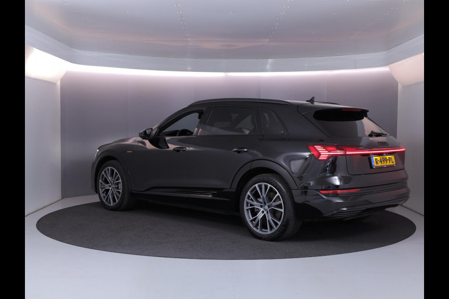 Audi e-tron 55 quattro Advanced edition 95 kWh 408 pk | SOH 94% | Navigatie | Trekhaak (afneembaar) | Parkeersensoren | Luchtvering | Stoelverwarming |