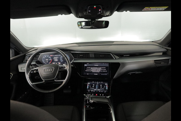Audi e-tron 55 quattro Advanced edition 95 kWh 408 pk | SOH 94% | Navigatie | Trekhaak (afneembaar) | Parkeersensoren | Luchtvering | Stoelverwarming |