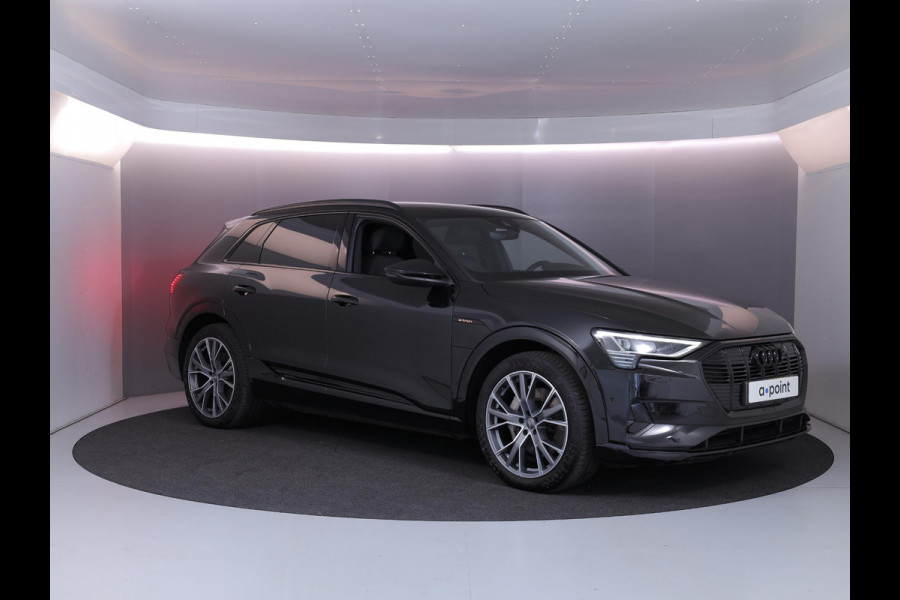 Audi e-tron 55 quattro Advanced edition 95 kWh 408 pk | SOH 94% | Navigatie | Trekhaak (afneembaar) | Parkeersensoren | Luchtvering | Stoelverwarming |