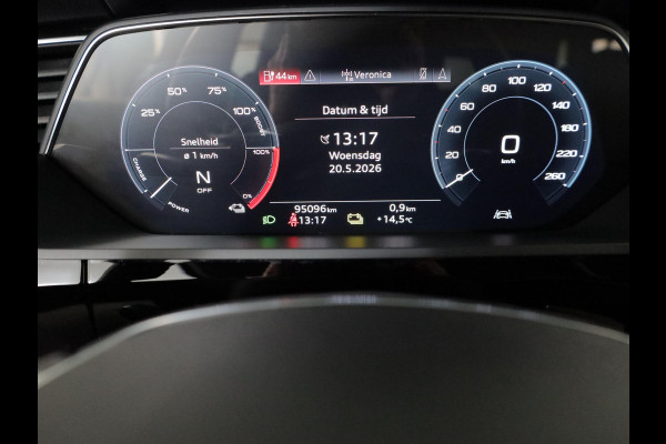 Audi e-tron 55 quattro Advanced edition 95 kWh 408 pk | SOH 94% | Navigatie | Trekhaak (afneembaar) | Parkeersensoren | Luchtvering | Stoelverwarming |