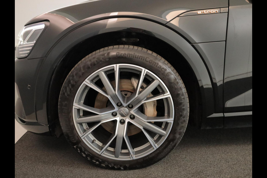 Audi e-tron 55 quattro Advanced edition 95 kWh 408 pk | SOH 94% | Navigatie | Trekhaak (afneembaar) | Parkeersensoren | Luchtvering | Stoelverwarming |