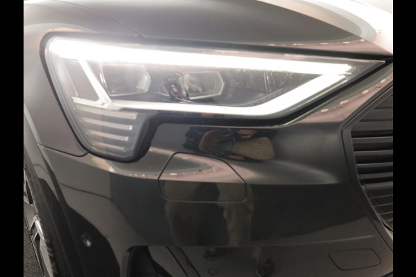 Audi e-tron 55 quattro Advanced edition 95 kWh 408 pk | SOH 94% | Navigatie | Trekhaak (afneembaar) | Parkeersensoren | Luchtvering | Stoelverwarming |