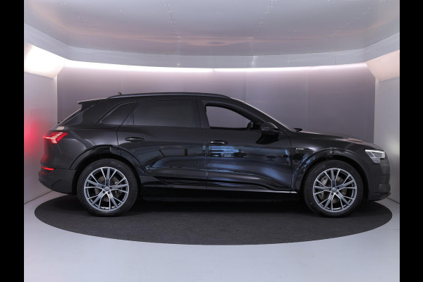 Audi e-tron 55 quattro Advanced edition 95 kWh 408 pk | SOH 94% | Navigatie | Trekhaak (afneembaar) | Parkeersensoren | Luchtvering | Stoelverwarming |