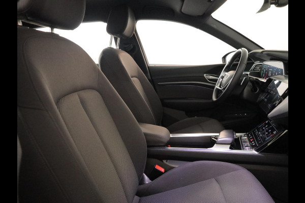 Audi e-tron 55 quattro Advanced edition 95 kWh 408 pk | SOH 94% | Navigatie | Trekhaak (afneembaar) | Parkeersensoren | Luchtvering | Stoelverwarming |