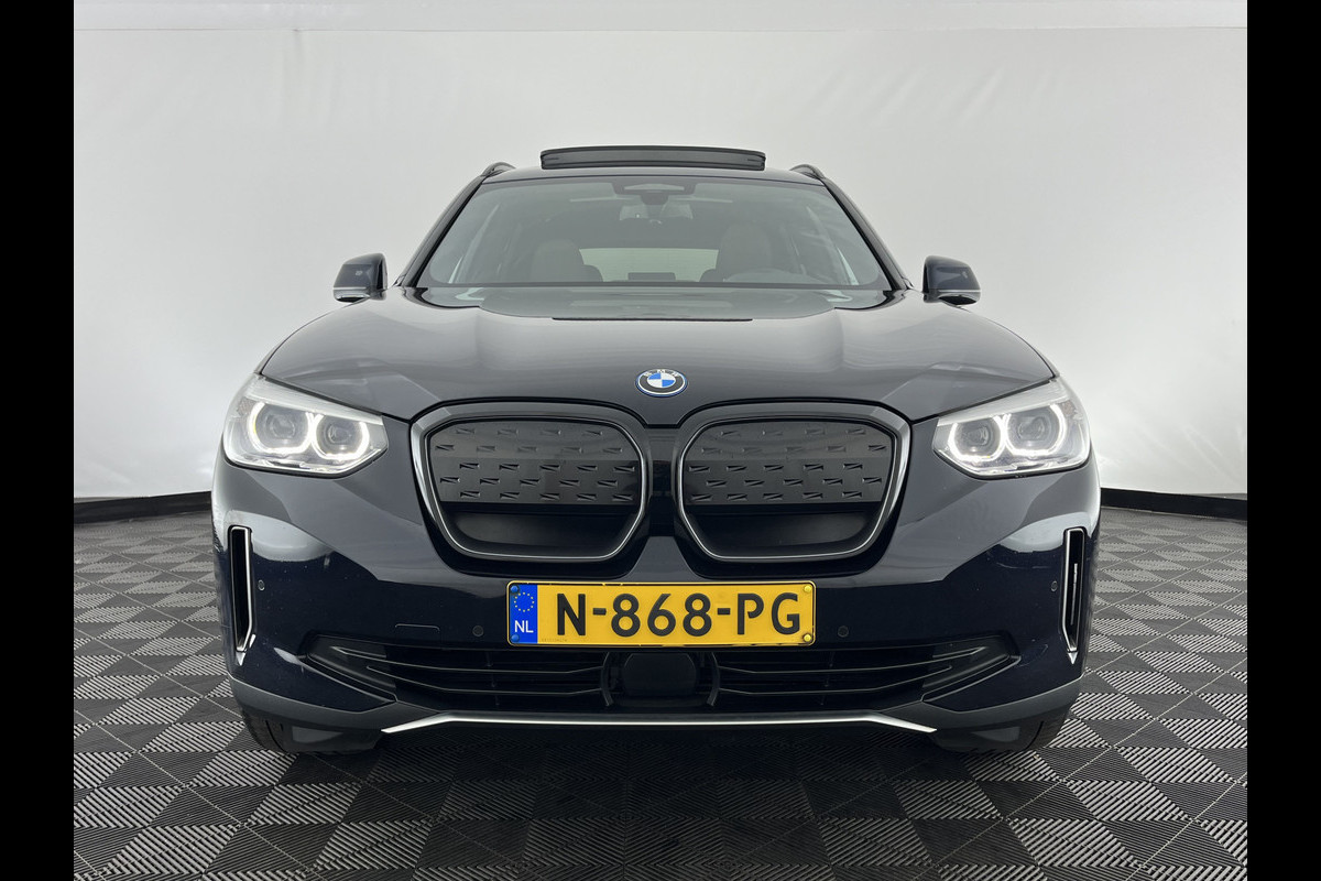 BMW iX3 Executive 80 kWh [ 3-Fase ] {SOH-99%} (INCL-BTW) Aut. *PANO | LEATHER | ADAPTIVE-CRUISE | FULL-LED | BLIND-SPOT | MEMORY-PACK | DIGI-COCKPIT | HEATED-COMFORTSEATS | KEYLESS | CAMERA | DAB+ | TOWBAR | 19''ALU*