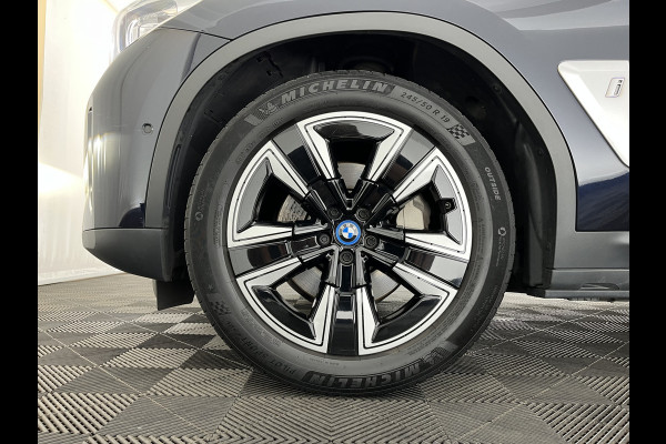 BMW iX3 Executive 80 kWh [ 3-Fase ] {SOH-99%} (INCL-BTW) Aut. *PANO | LEATHER | ADAPTIVE-CRUISE | FULL-LED | BLIND-SPOT | MEMORY-PACK | DIGI-COCKPIT | HEATED-COMFORTSEATS | KEYLESS | CAMERA | DAB+ | TOWBAR | 19''ALU*