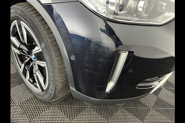 BMW iX3 Executive 80 kWh [ 3-Fase ] {SOH-99%} (INCL-BTW) Aut. *PANO | LEATHER | ADAPTIVE-CRUISE | FULL-LED | BLIND-SPOT | MEMORY-PACK | DIGI-COCKPIT | HEATED-COMFORTSEATS | KEYLESS | CAMERA | DAB+ | TOWBAR | 19''ALU*