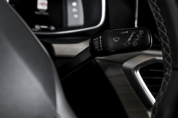 Seat Leon Sportstourer 1.4 TSI eHybrid PHEV Xcellence | S/K-Panodak | Dig. Cockpit | Adapt. Cruise | Stoel-+Stuurverw. | PDC | Camera | NAV + App. Connect | ECC | LM 18" |