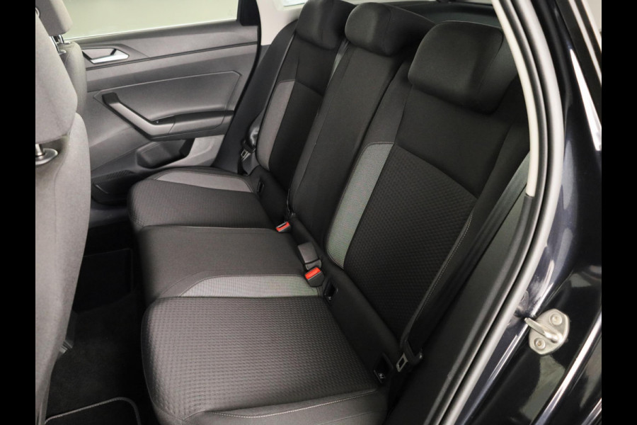 Volkswagen Taigo Oranje Edition 1.0 85 kW / 116 pk TSI CUV 7 versn. | Automaat (DSG) | Navigatie  | Parkeersensoren | Achteruitrijcamera | Stoelverwarming |