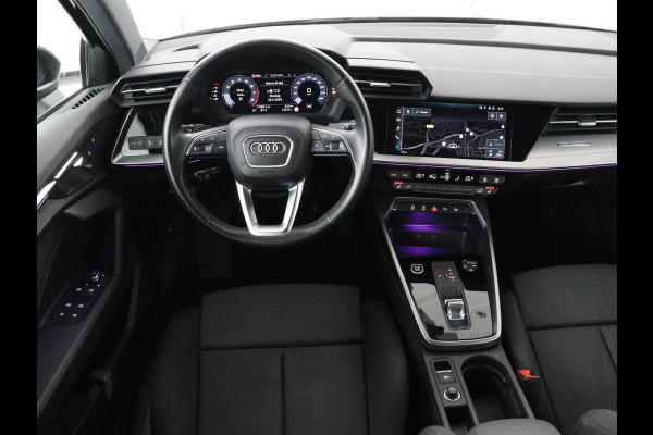 Audi A3 30 TFSI Advanced edition | Stoelverwarming | Matrix LED | Adaptive cruise | Camera | Park Assist | Elektrische stoel | Carplay | Sportstoelen | Navigatie | Virtual Cockpit | Climate control | Audi Sound