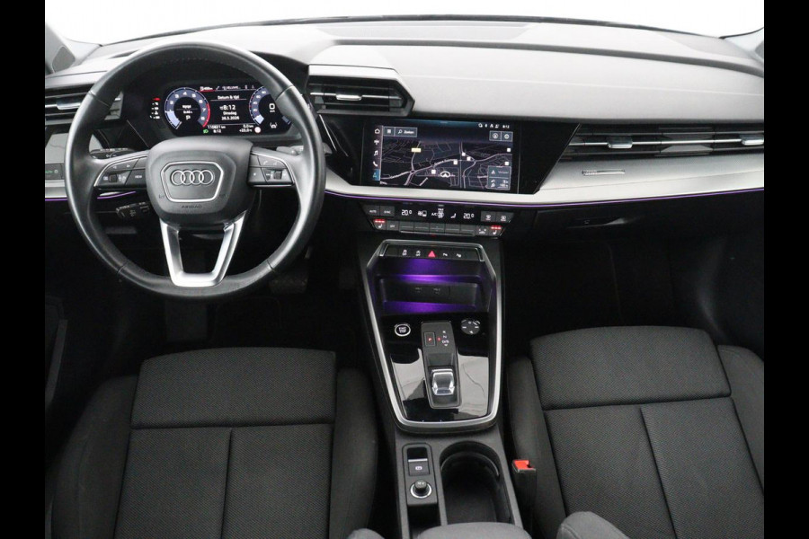 Audi A3 30 TFSI Advanced edition | Stoelverwarming | Matrix LED | Adaptive cruise | Camera | Park Assist | Elektrische stoel | Carplay | Sportstoelen | Navigatie | Virtual Cockpit | Climate control | Audi Sound