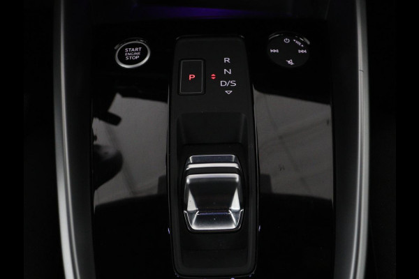 Audi A3 30 TFSI Advanced edition | Stoelverwarming | Matrix LED | Adaptive cruise | Camera | Park Assist | Elektrische stoel | Carplay | Sportstoelen | Navigatie | Virtual Cockpit | Climate control | Audi Sound