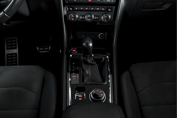 Seat Ateca 1.5 TSI 150 PK FR Business Intense - Automaat | S/K-Panodak | Beats | Dig. Cockpit | Adapt. Cruise | Stoelverw. | PDC | Camera | NAV + App. Connect | ECC | Elek. Klep | LM 18" |