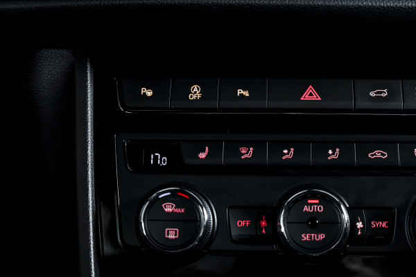 Seat Ateca 1.5 TSI 150 PK FR Business Intense - Automaat | S/K-Panodak | Beats | Dig. Cockpit | Adapt. Cruise | Stoelverw. | PDC | Camera | NAV + App. Connect | ECC | Elek. Klep | LM 18" |