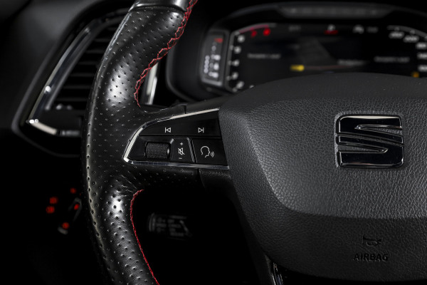 Seat Ateca 1.5 TSI 150 PK FR Business Intense - Automaat | S/K-Panodak | Beats | Dig. Cockpit | Adapt. Cruise | Stoelverw. | PDC | Camera | NAV + App. Connect | ECC | Elek. Klep | LM 18" |