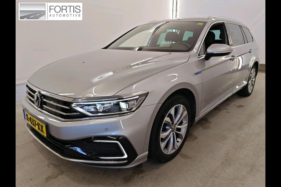 Volkswagen Passat Variant 1.4 TSI PHEV GTE Business NL-AUTO | STOELVERWARMING | CAMERA