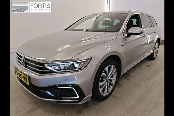 Volkswagen Passat Variant 1.4 TSI PHEV GTE Business NL-AUTO | STOELVERWARMING | CAMERA