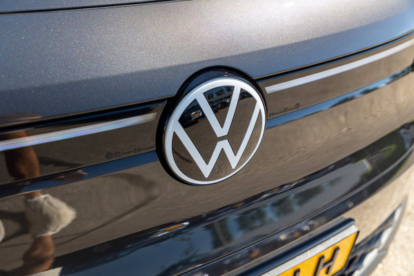 Volkswagen ID.4 Pro 77 kWh SOH 90% I Adaptive Cruise I Panoramadak I 20" I Camera I Zeer fraai interieur I Rook en geurvrij I BTW