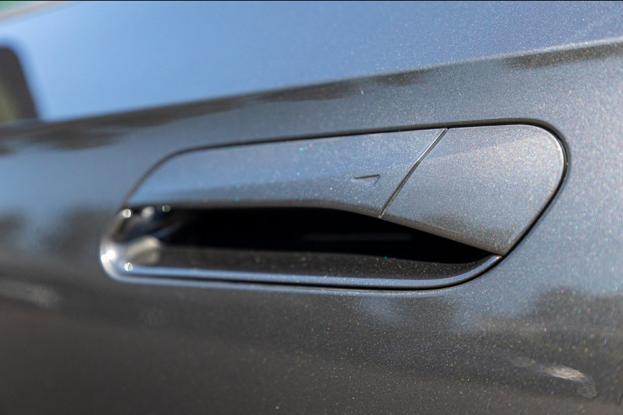 Volkswagen ID.4 Pro 77 kWh SOH 90% I Adaptive Cruise I Panoramadak I 20" I Camera I Zeer fraai interieur I Rook en geurvrij I BTW