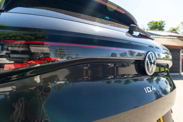 Volkswagen ID.4 Pro 77 kWh SOH 90% I Adaptive Cruise I Panoramadak I 20" I Camera I Zeer fraai interieur I Rook en geurvrij I BTW