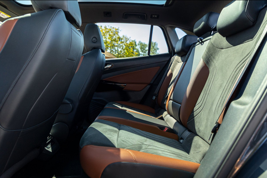 Volkswagen ID.4 Pro 77 kWh SOH 90% I Adaptive Cruise I Panoramadak I 20" I Camera I Zeer fraai interieur I Rook en geurvrij I BTW