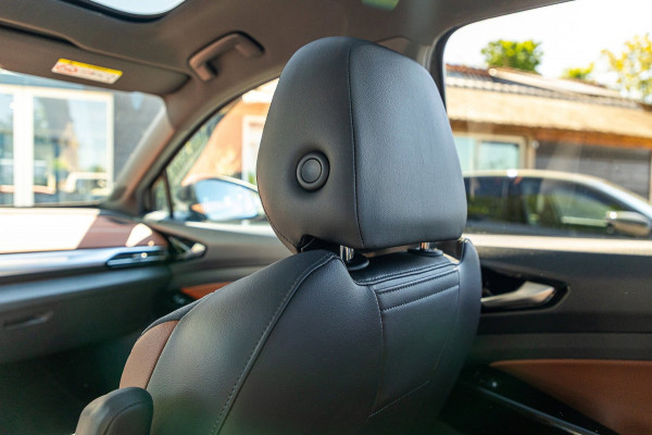 Volkswagen ID.4 Pro 77 kWh SOH 90% I Adaptive Cruise I Panoramadak I 20" I Camera I Zeer fraai interieur I Rook en geurvrij I BTW